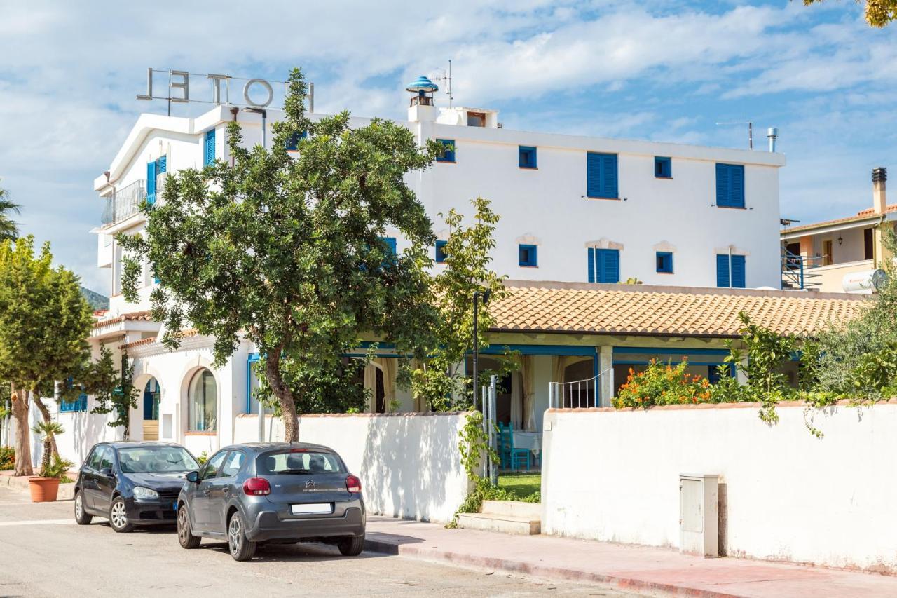 Hotel S'Ortale Con Parcheggio Interno E Ristorante All'Aperto Орозей Екстер'єр фото