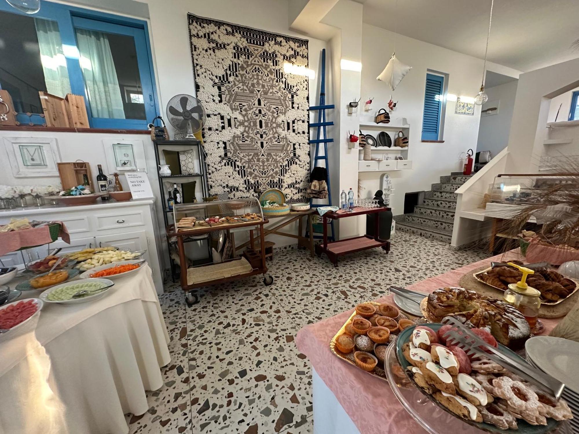 Hotel S'Ortale Con Parcheggio Interno E Ristorante All'Aperto Орозей Екстер'єр фото